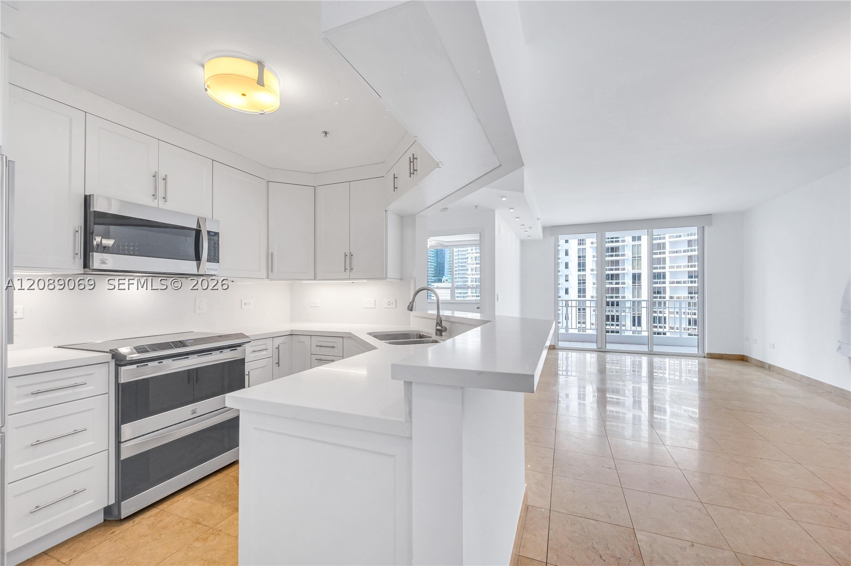 801 Brickell Key Blvd #2208, Miami FL 33131