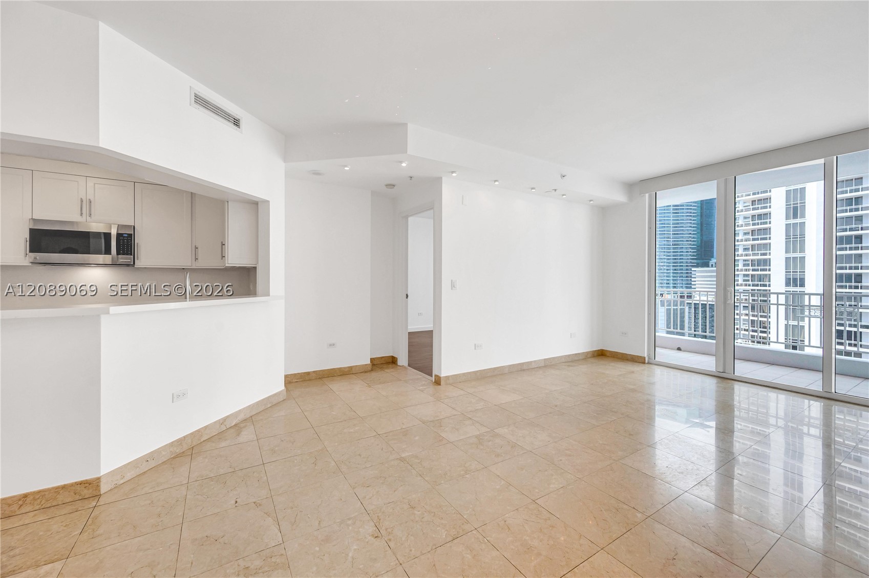 801 Brickell Key Blvd #2208, Miami FL 33131
