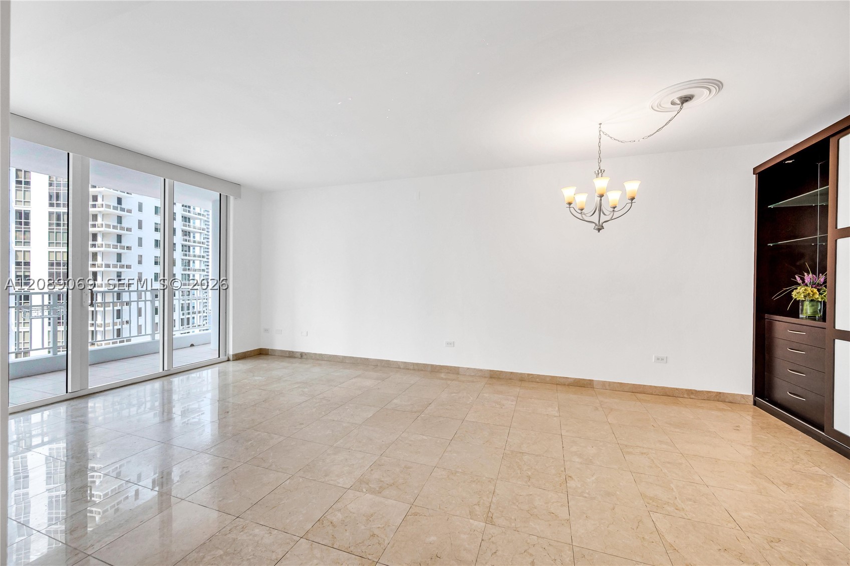 801 Brickell Key Blvd #2208, Miami FL 33131