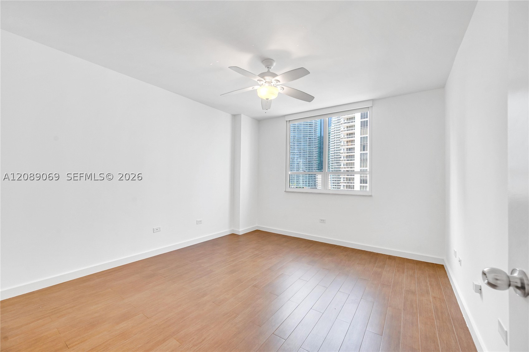 801 Brickell Key Blvd #2208, Miami FL 33131