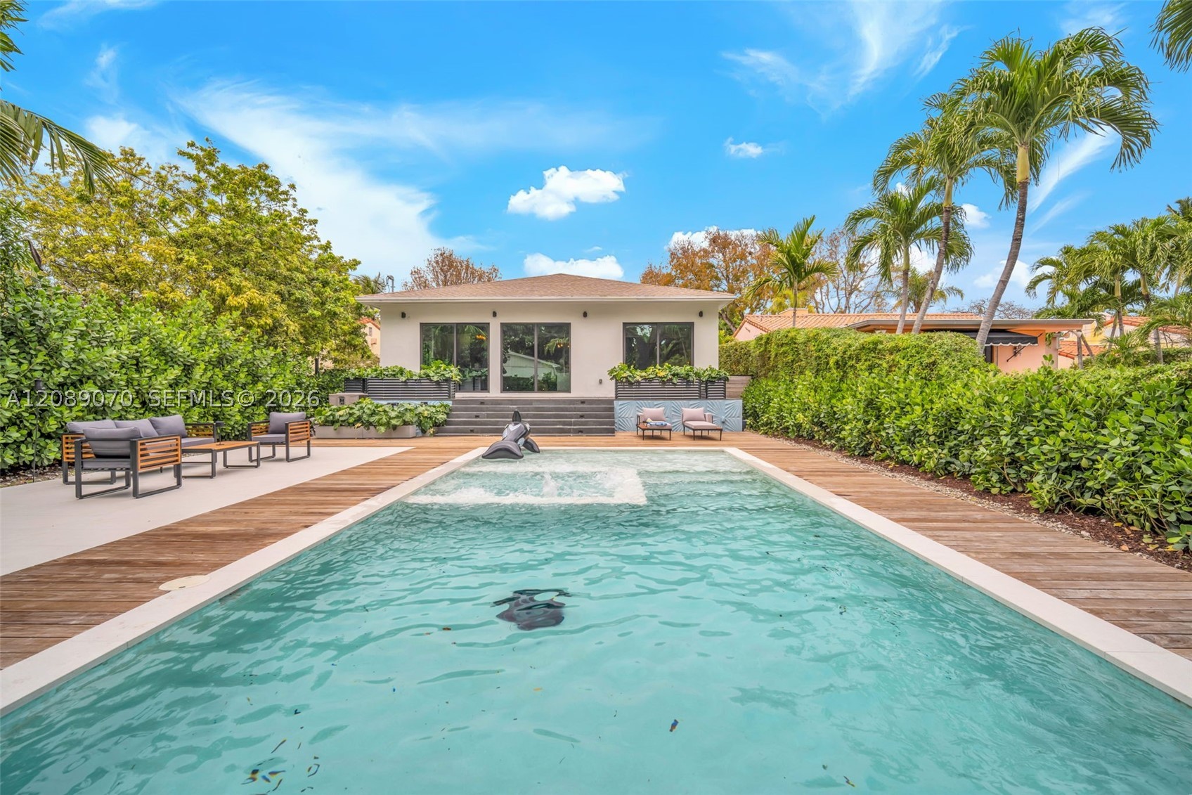 1430 SW 18th St, Miami FL 33145