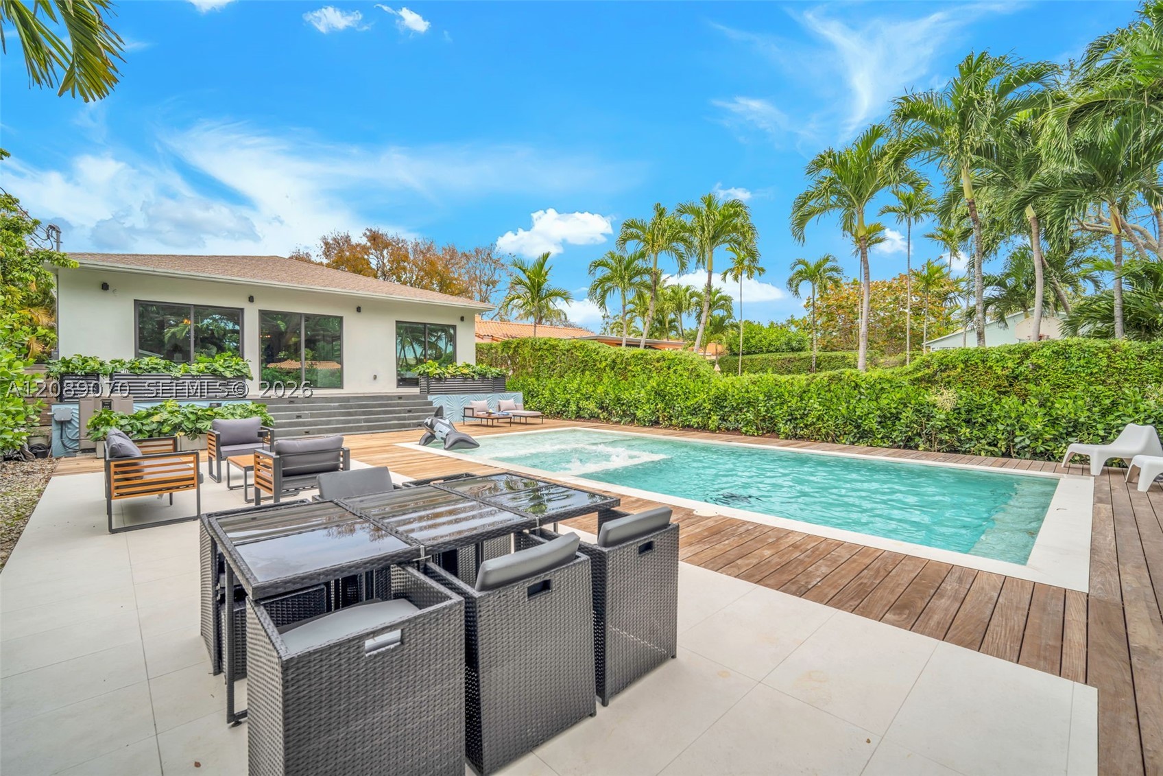 1430 SW 18th St, Miami FL 33145