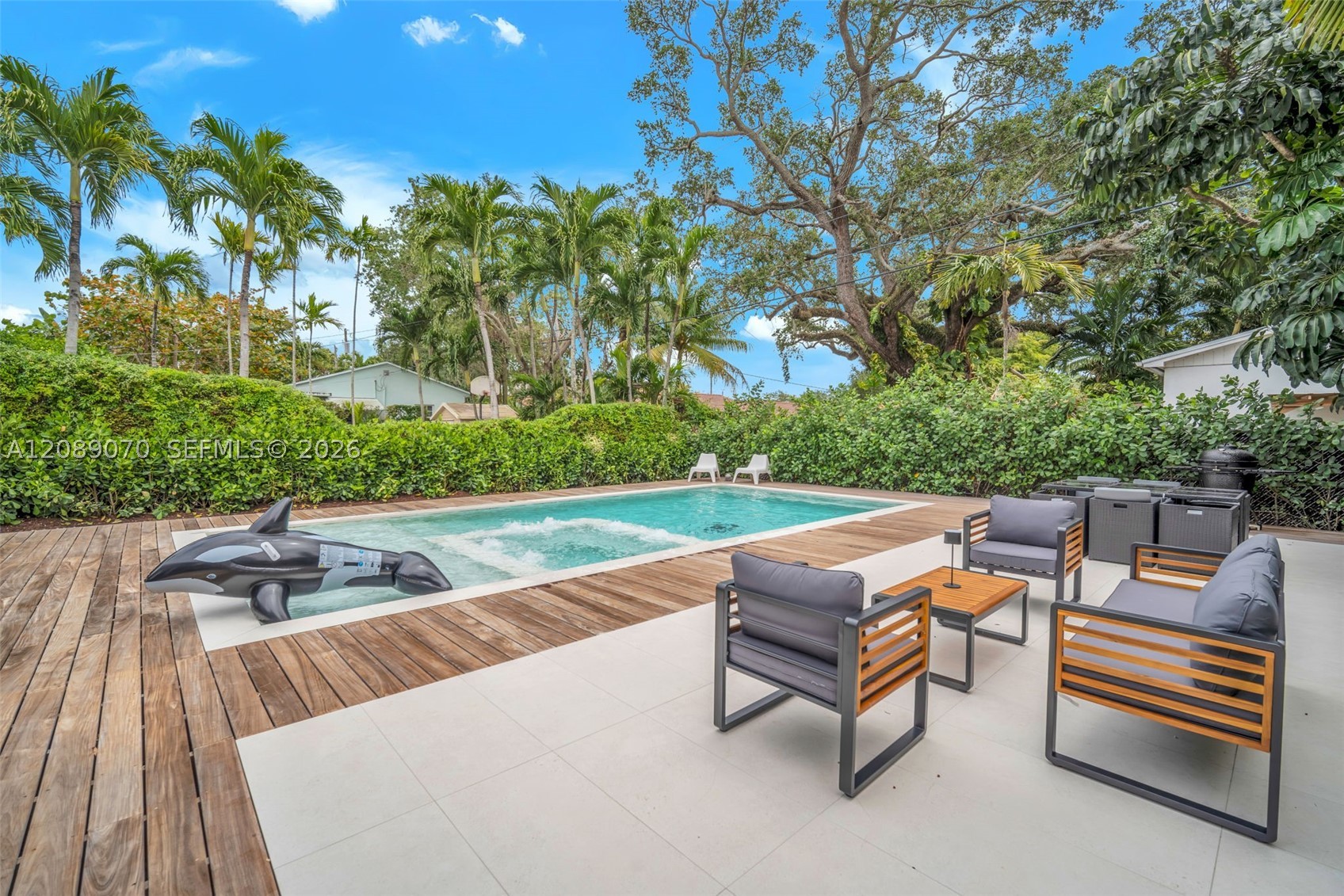1430 SW 18th St, Miami FL 33145