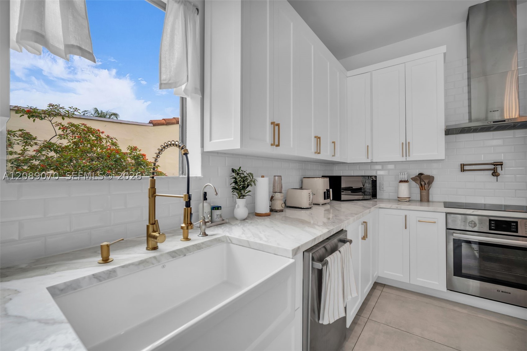 1430 SW 18th St, Miami FL 33145