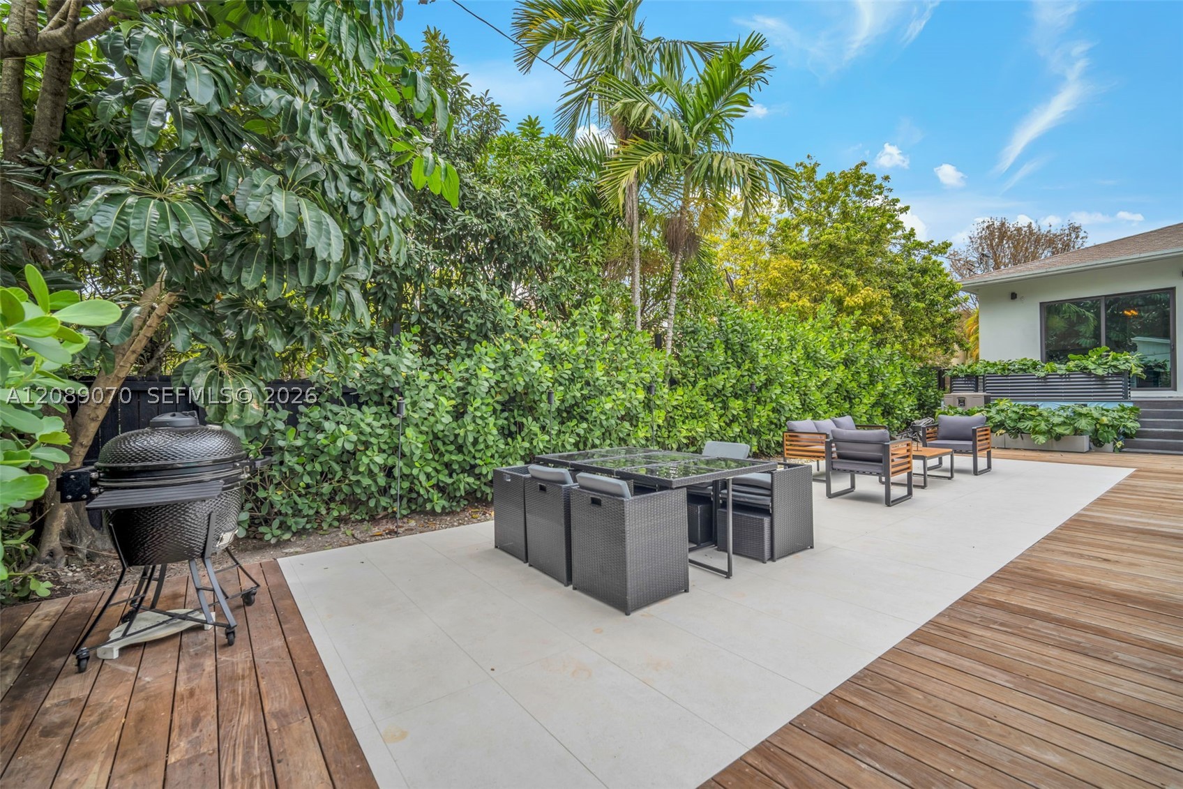 1430 SW 18th St, Miami FL 33145