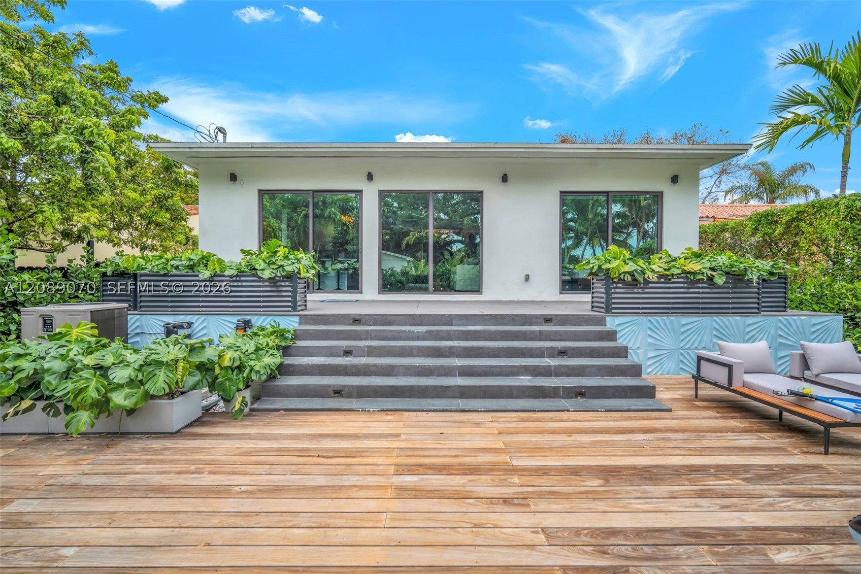 1430 SW 18th St, Miami FL 33145