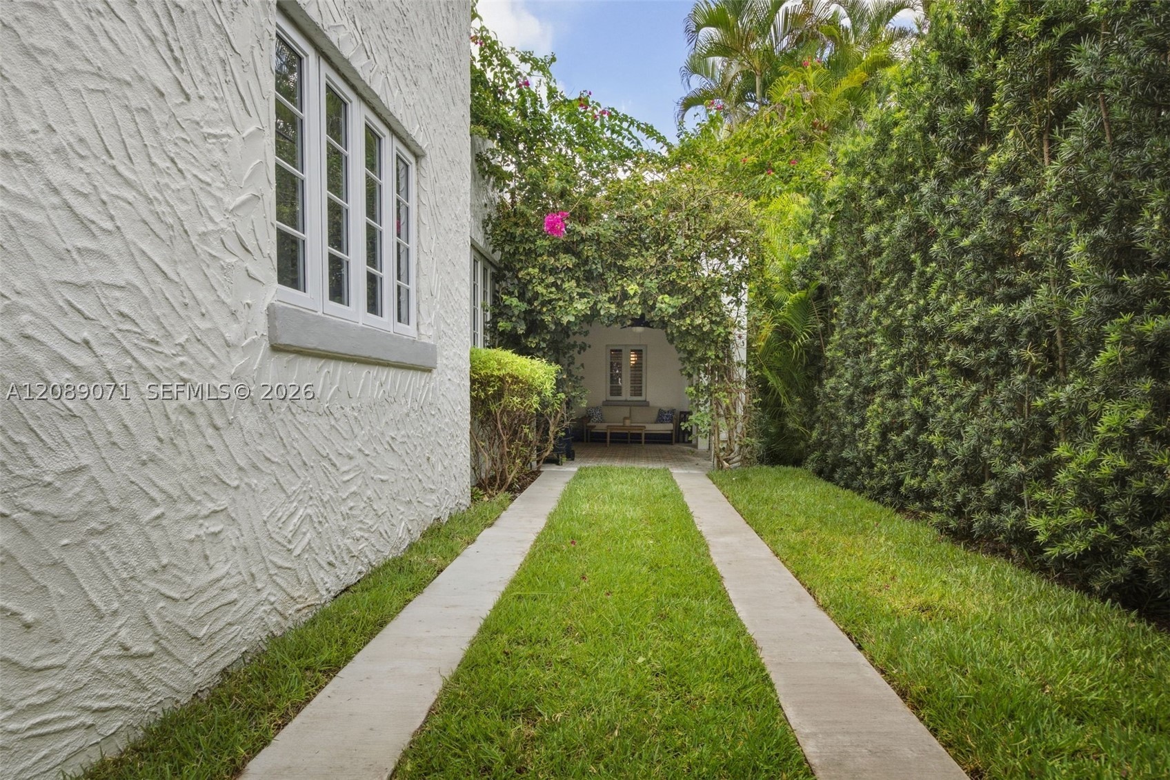 1507 Columbus Blvd, Coral Gables FL 33134