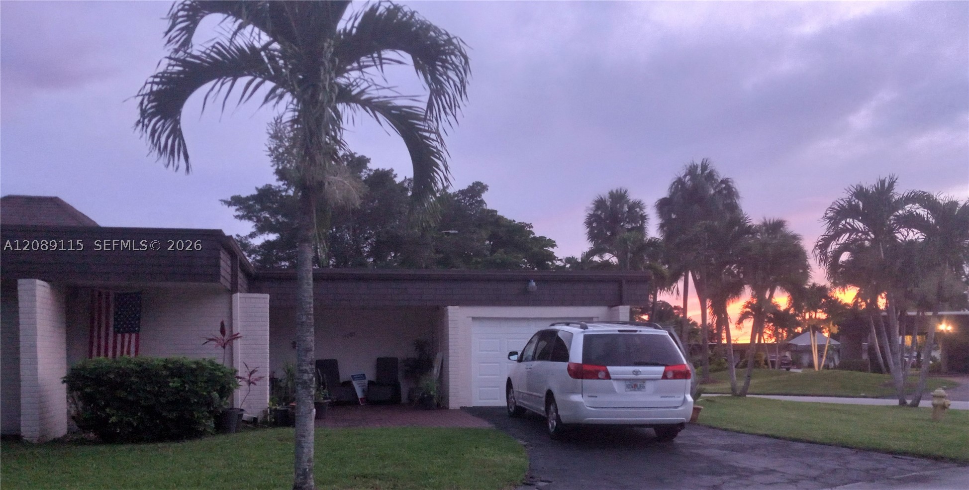 5700 White Hickory Cir, Tamarac FL 33319