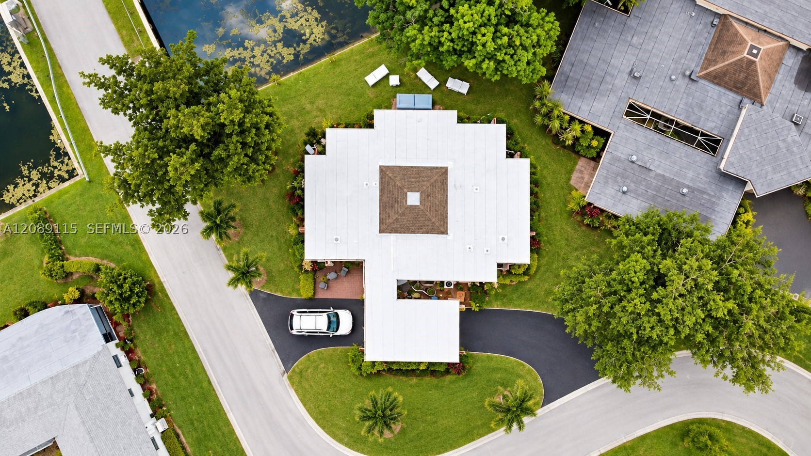 5700 White Hickory Cir, Tamarac FL 33319