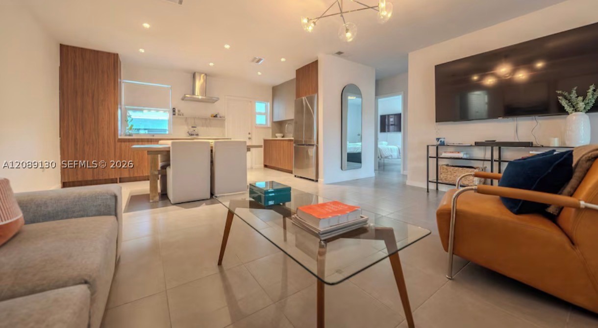 1321 NW 52nd St, Miami FL 33142