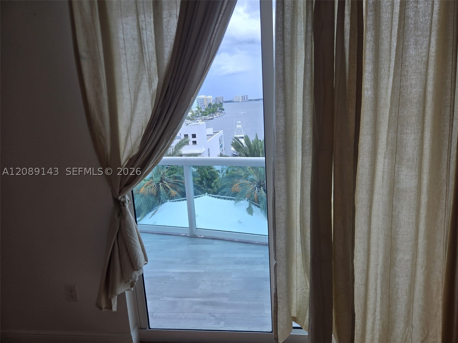 7900 Harbor Island Dr #601, North Bay Village FL 33141