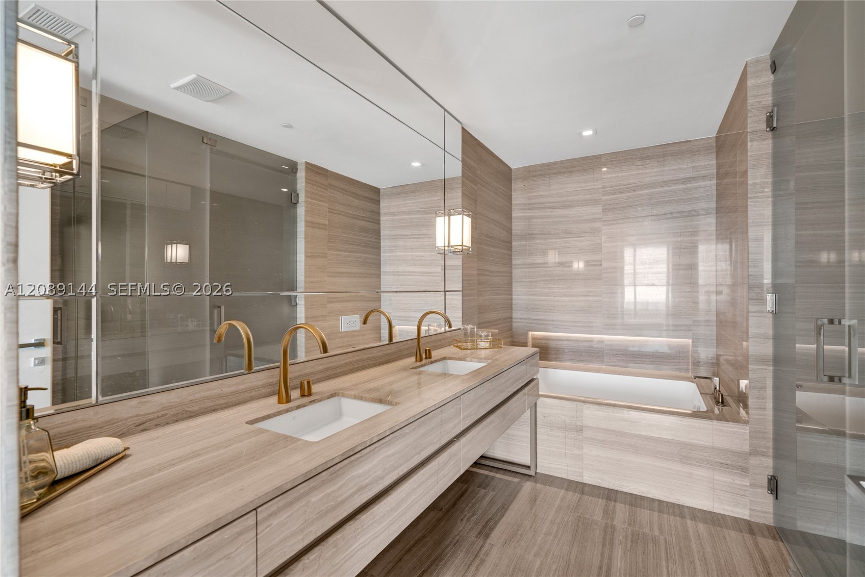 18975 Collins Ave #903, Sunny Isles Beach FL 33160