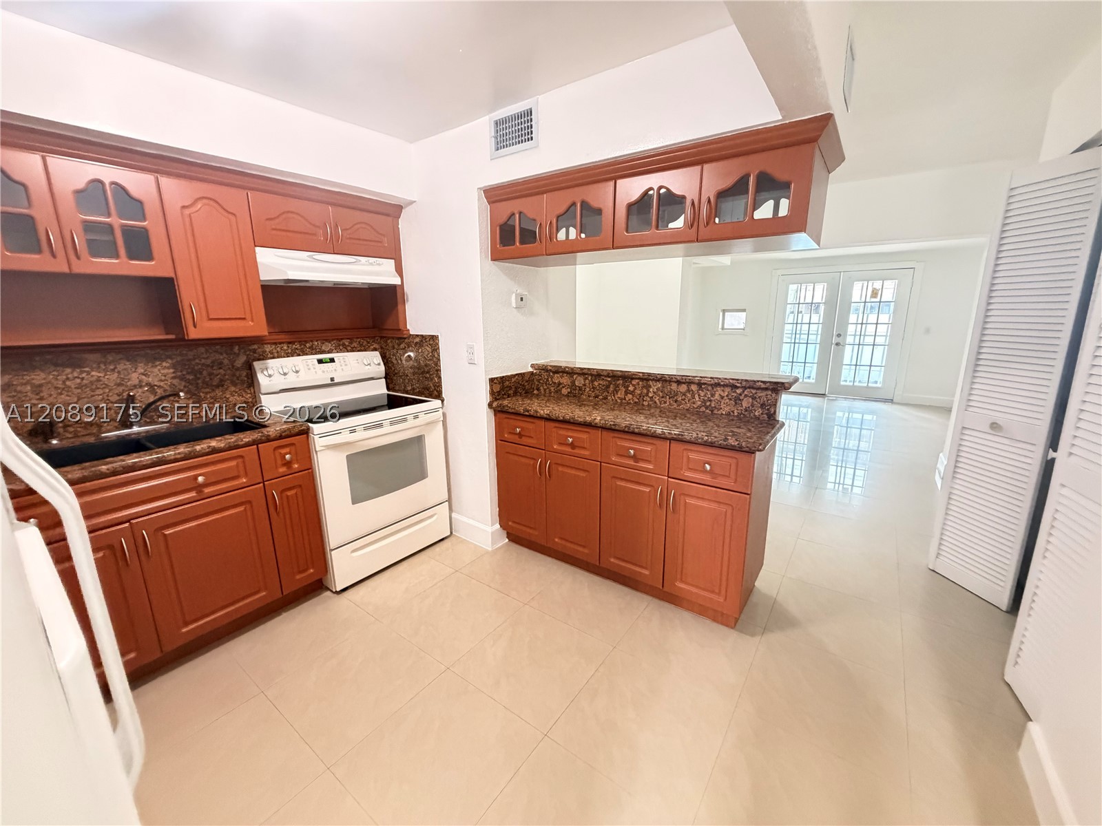 10962 SW 4th St #I2, Sweetwater FL 33174