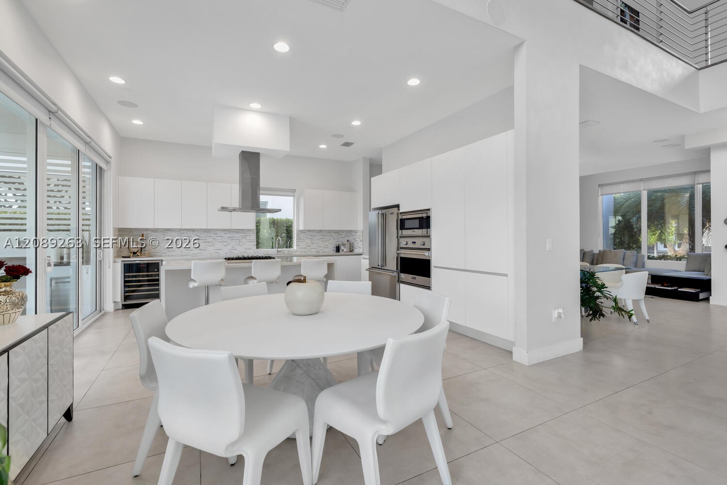 10250 NW 75th Ter, Doral FL 33178