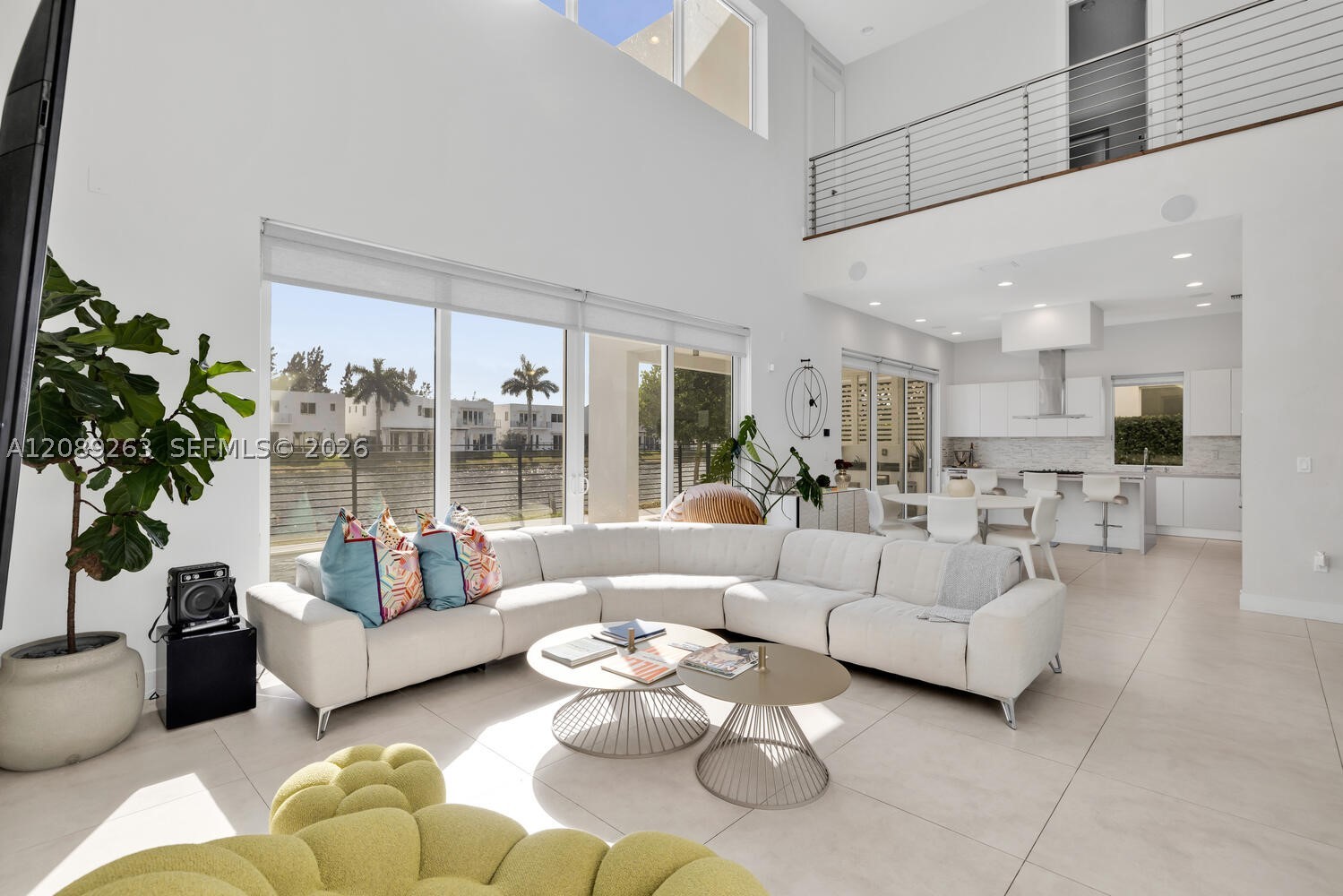 10250 NW 75th Ter, Doral FL 33178