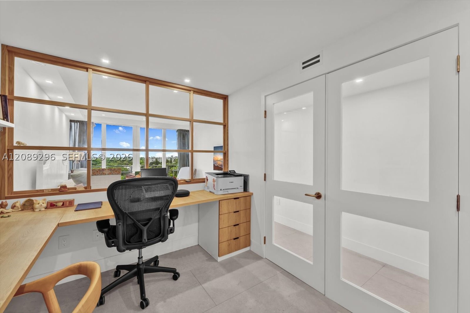 600 Grapetree Dr #7FN, Key Biscayne FL 33149