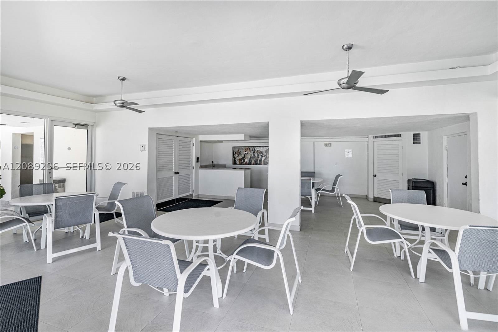 600 Grapetree Dr #7FN, Key Biscayne FL 33149