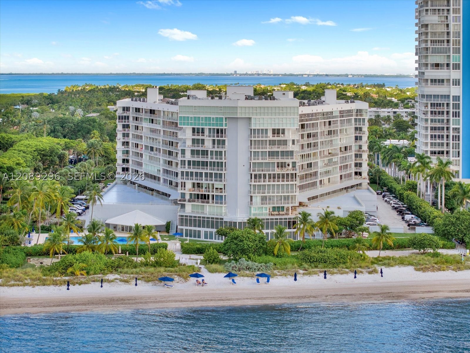 600 Grapetree Dr #7FN, Key Biscayne FL 33149
