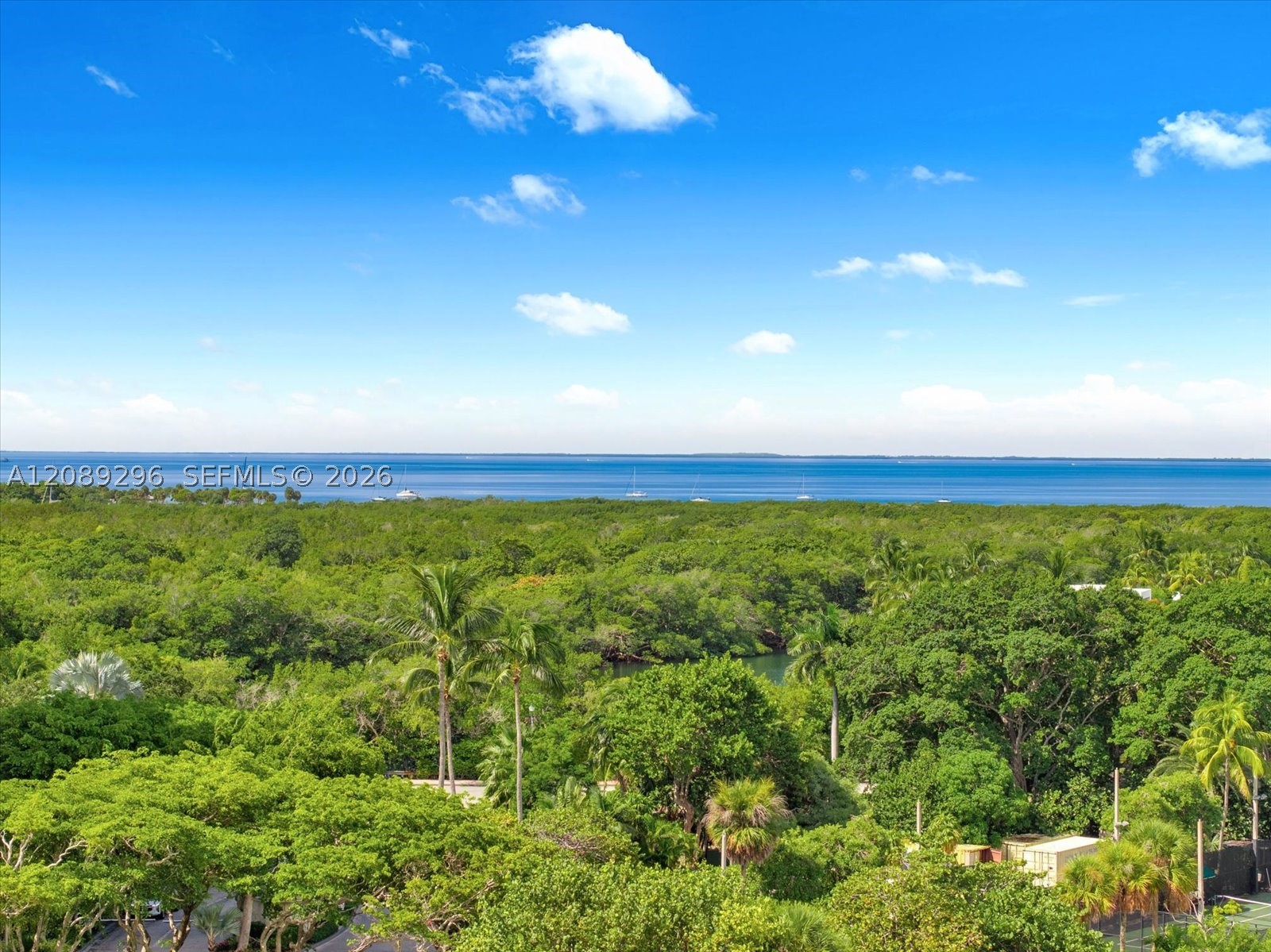 600 Grapetree Dr #7FN, Key Biscayne FL 33149