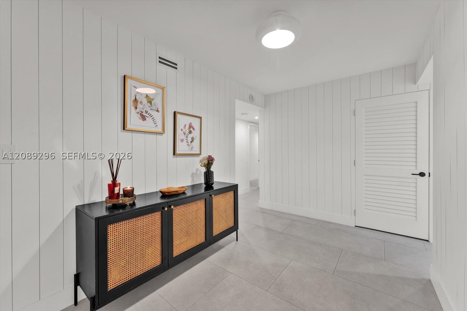 600 Grapetree Dr #7FN, Key Biscayne FL 33149