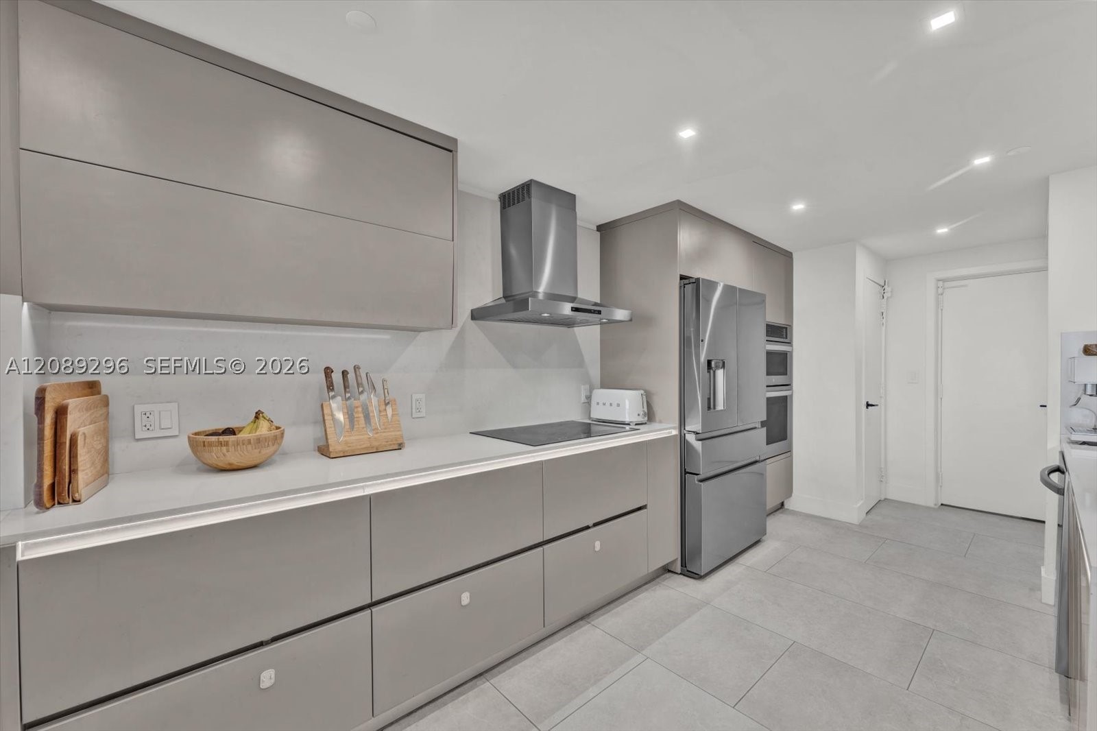 600 Grapetree Dr #7FN, Key Biscayne FL 33149