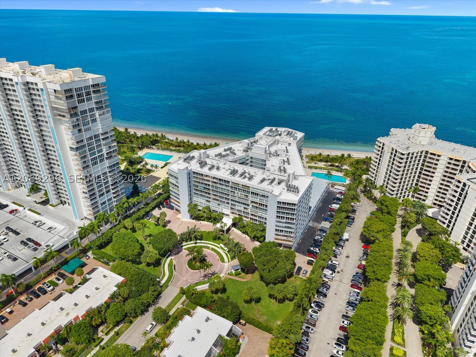 600 Grapetree Dr #7FN, Key Biscayne FL 33149