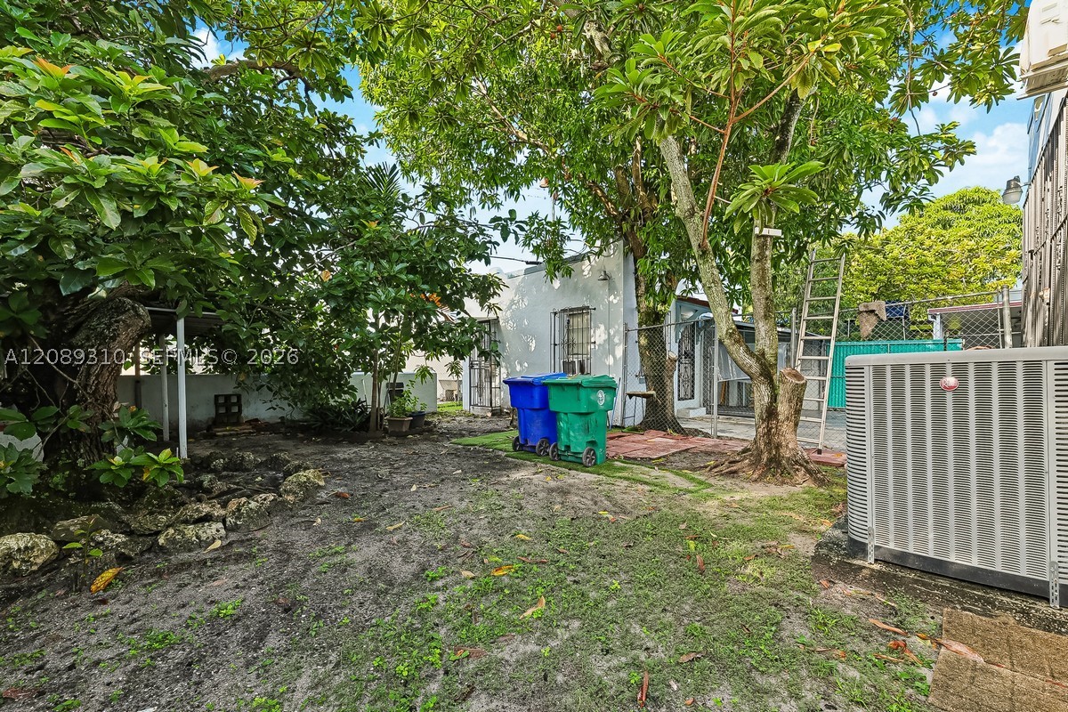 1834 SW 10th St, Miami FL 33135