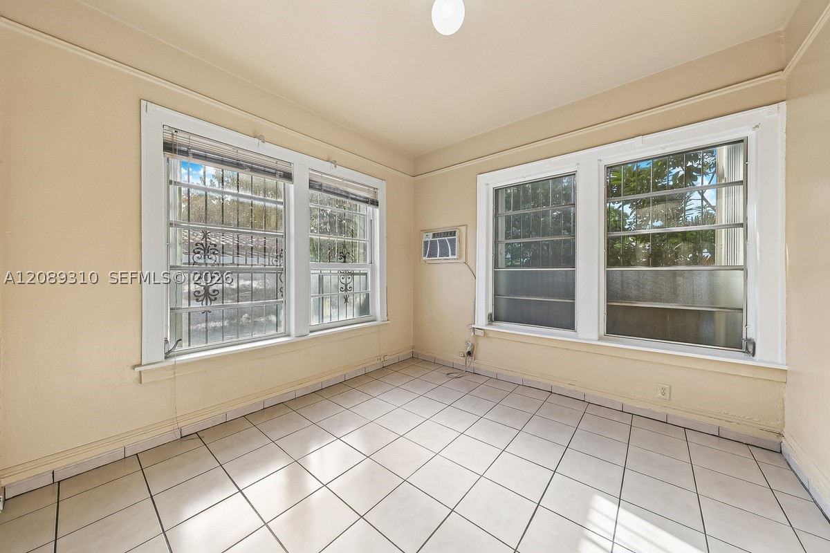 1834 SW 10th St, Miami FL 33135