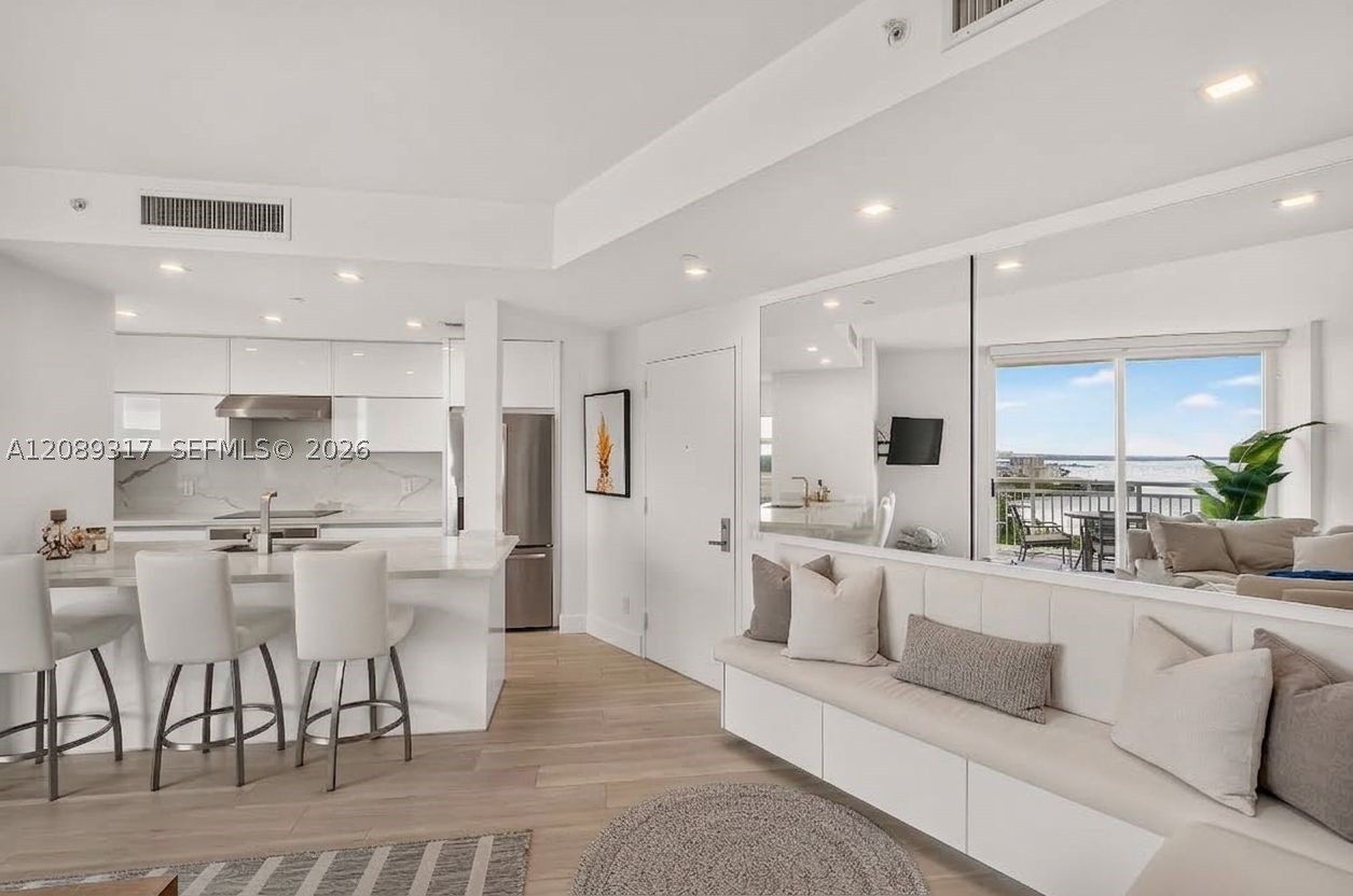 2475 Brickell Ave #2401, Miami FL 33129