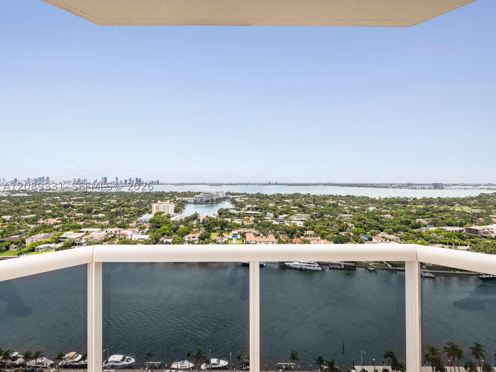 4779 Collins Ave #2805, Miami Beach FL 33140