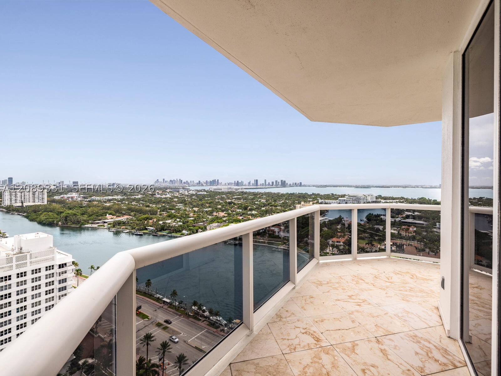 4779 Collins Ave #2805, Miami Beach FL 33140