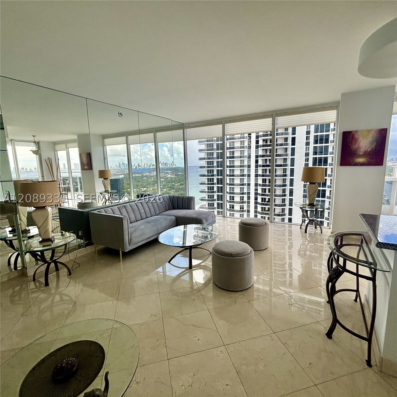 4779 Collins Ave #2805, Miami Beach FL 33140
