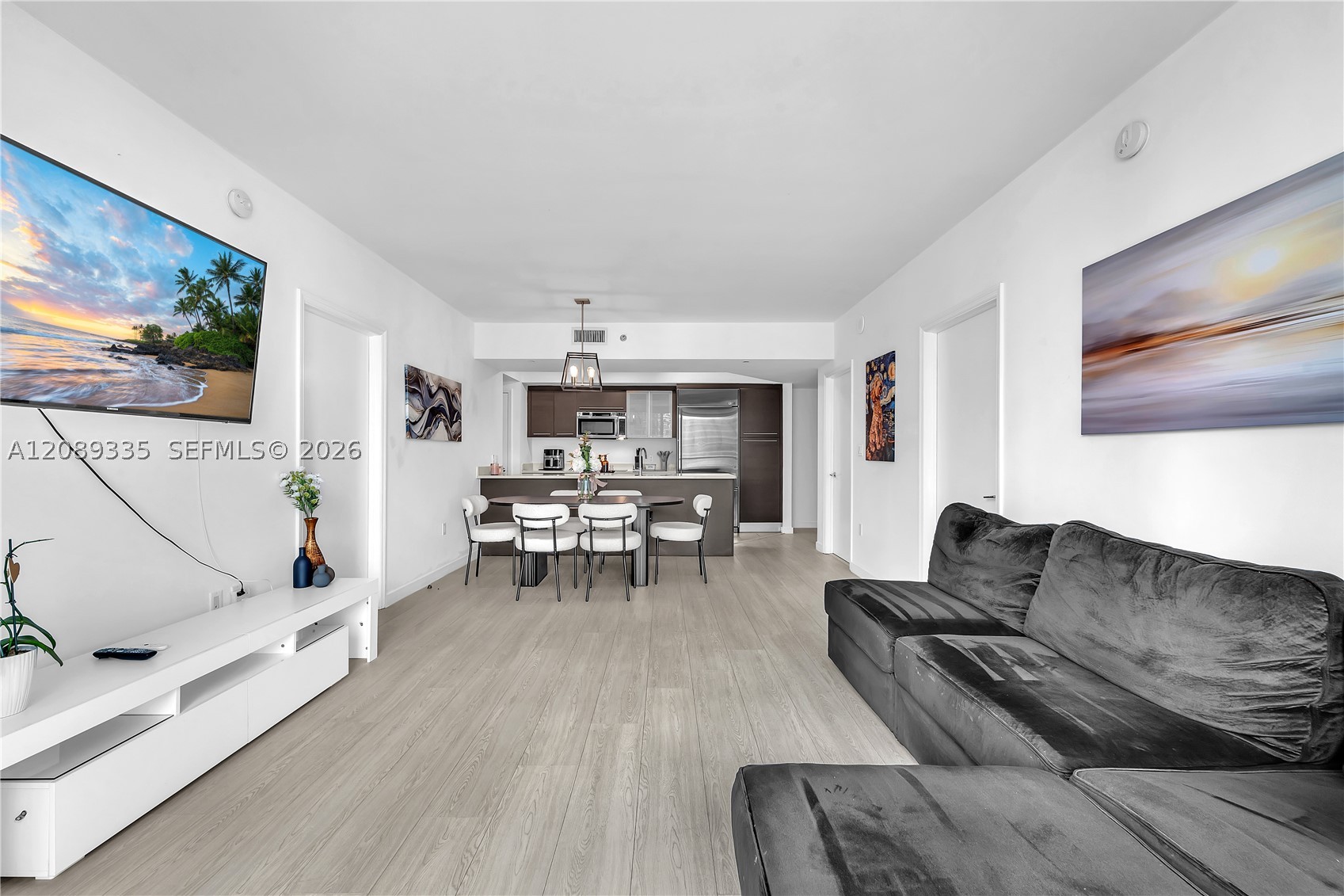 500 Brickell Ave #1605, Miami FL 33131