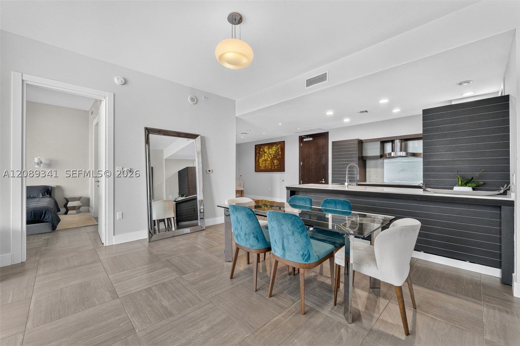200 Biscayne Boulevard Way #4711, Miami FL 33131