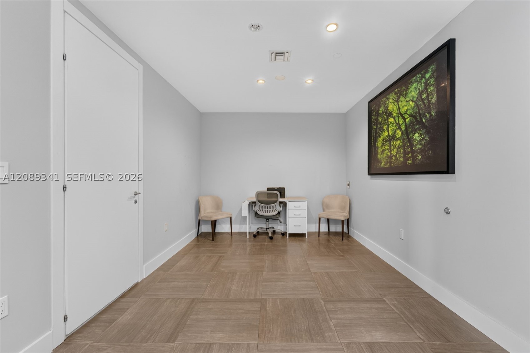 200 Biscayne Boulevard Way #4711, Miami FL 33131