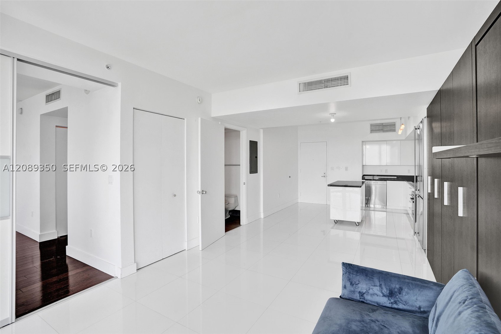 92 SW 3rd St #4109, Miami FL 33130
