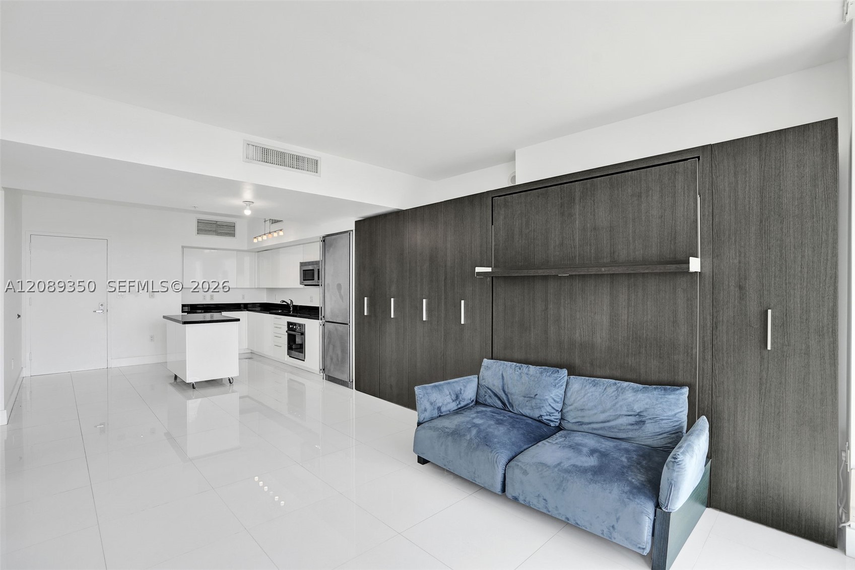 92 SW 3rd St #4109, Miami FL 33130