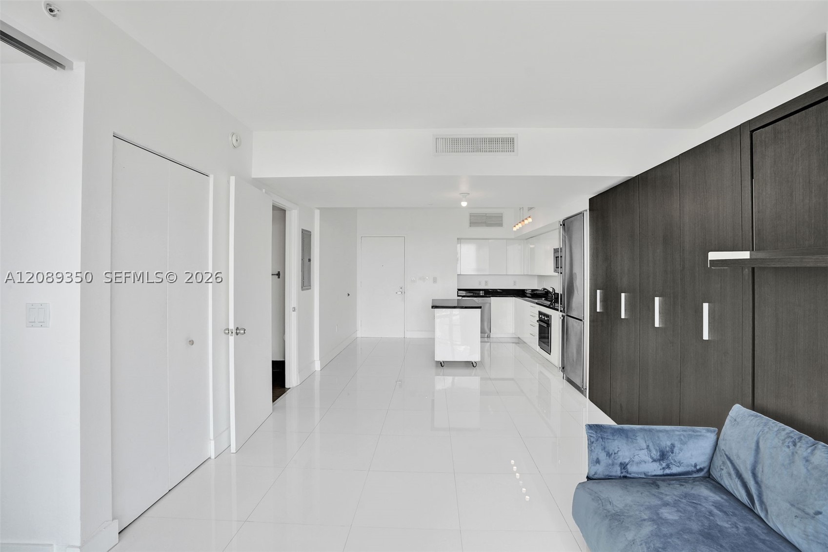 92 SW 3rd St #4109, Miami FL 33130
