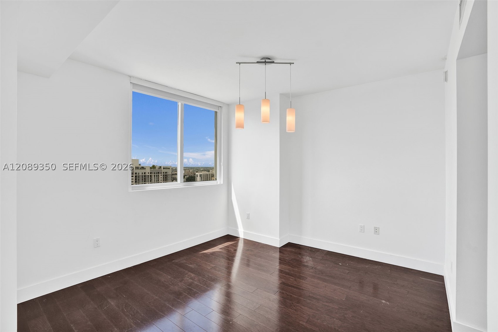 92 SW 3rd St #4109, Miami FL 33130