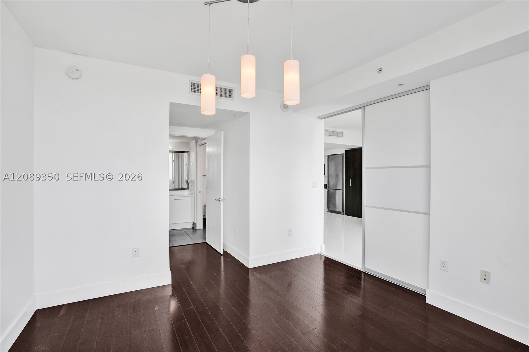 92 SW 3rd St #4109, Miami FL 33130