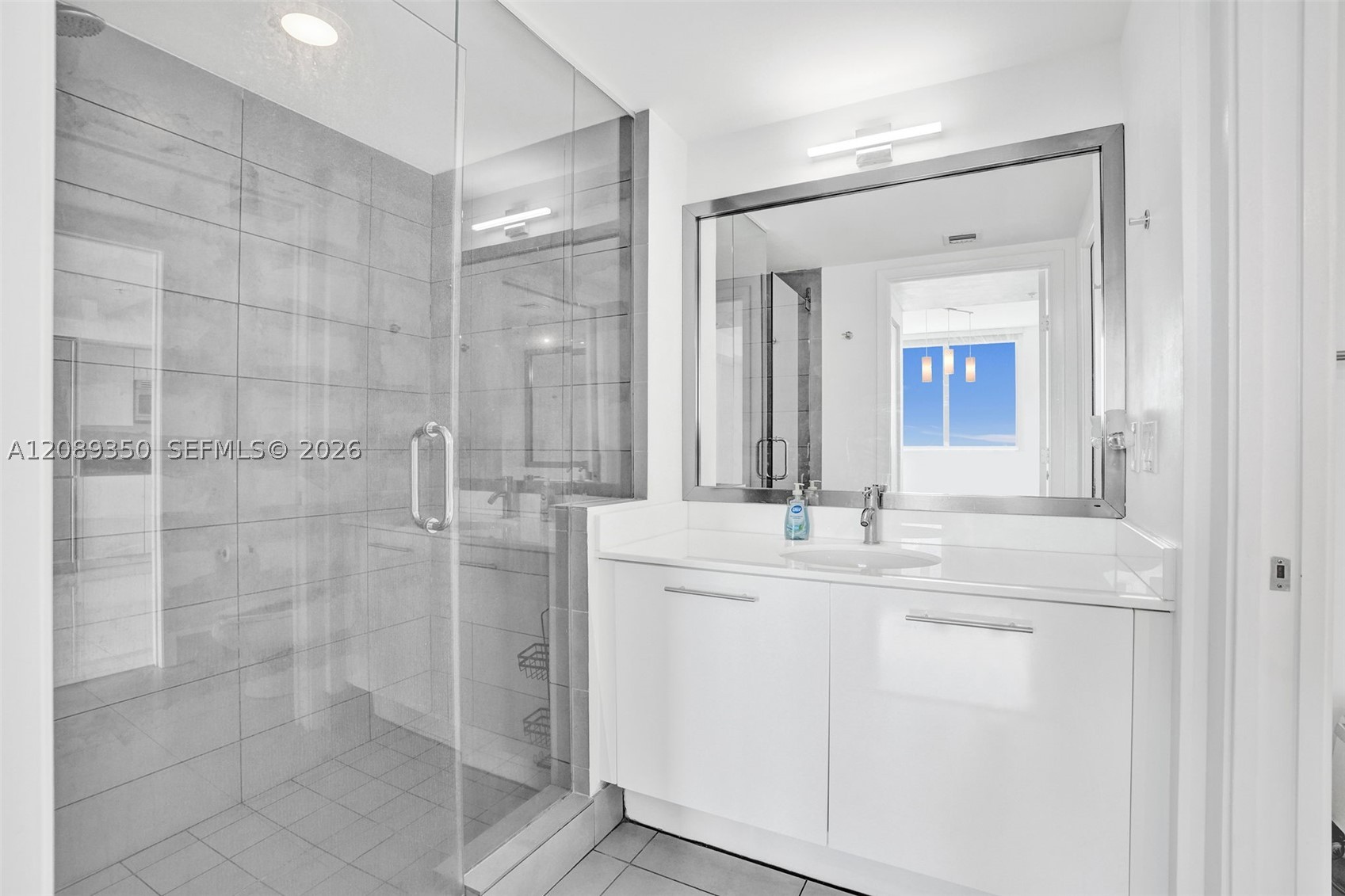 92 SW 3rd St #4109, Miami FL 33130
