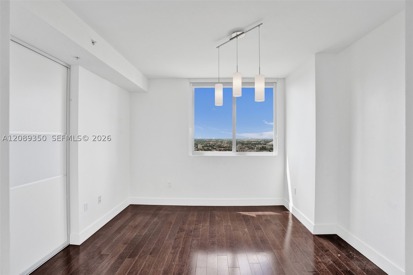 92 SW 3rd St #4109, Miami FL 33130
