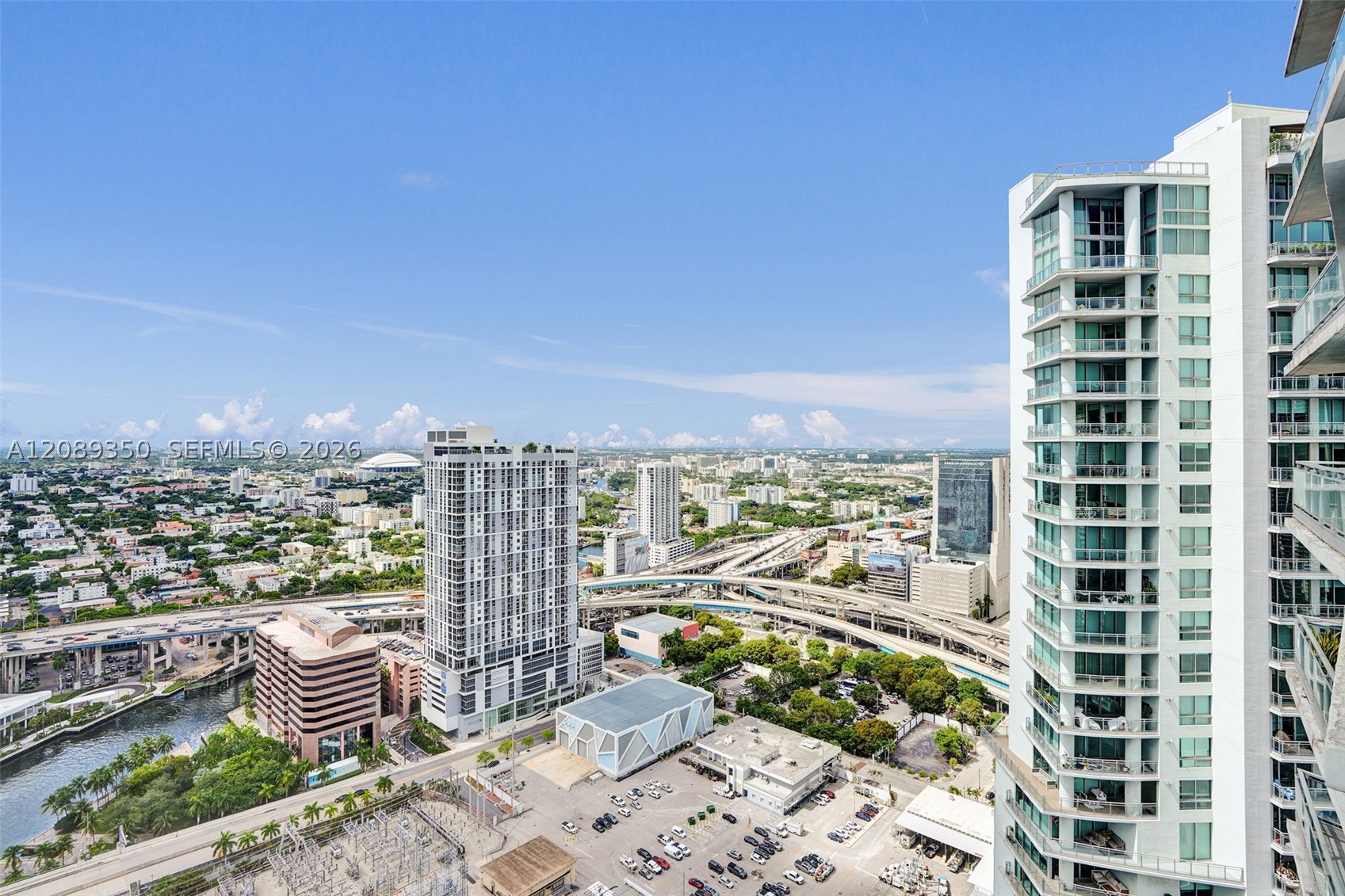 92 SW 3rd St #4109, Miami FL 33130