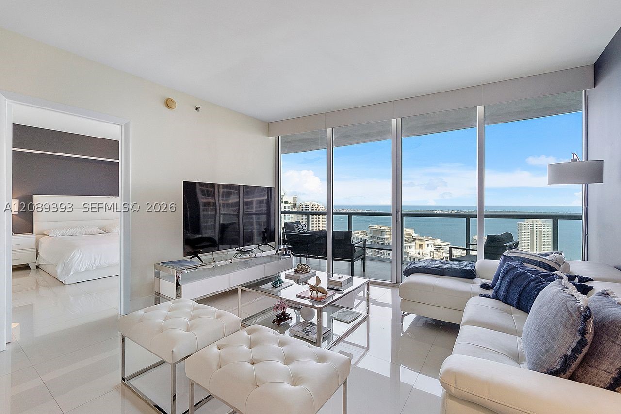 465 Brickell Ave #3905, Miami FL 33131