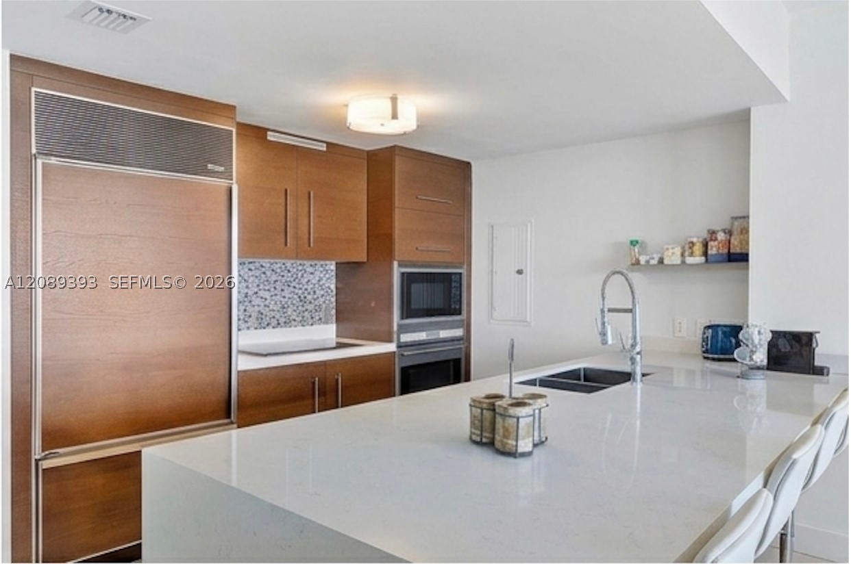 465 Brickell Ave #3905, Miami FL 33131