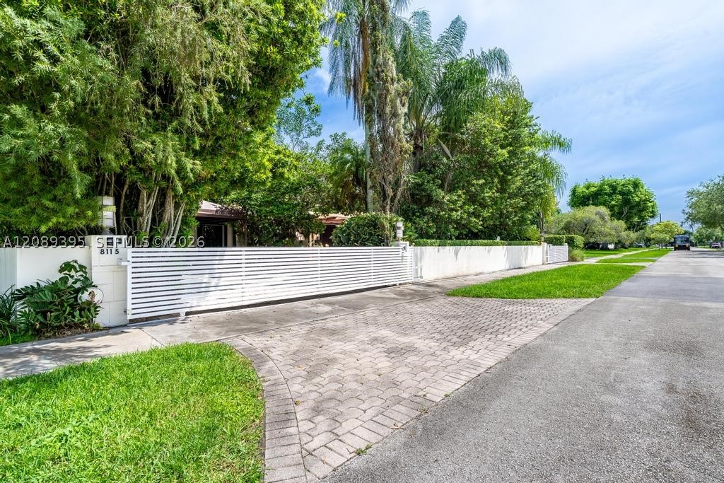 8115 SW 92nd Ct, Miami FL 33173