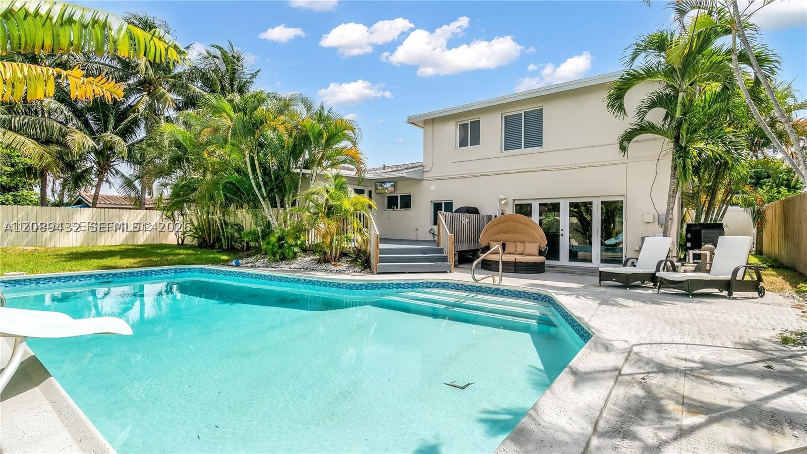5211 NE 17th Ave, Fort Lauderdale FL 33334