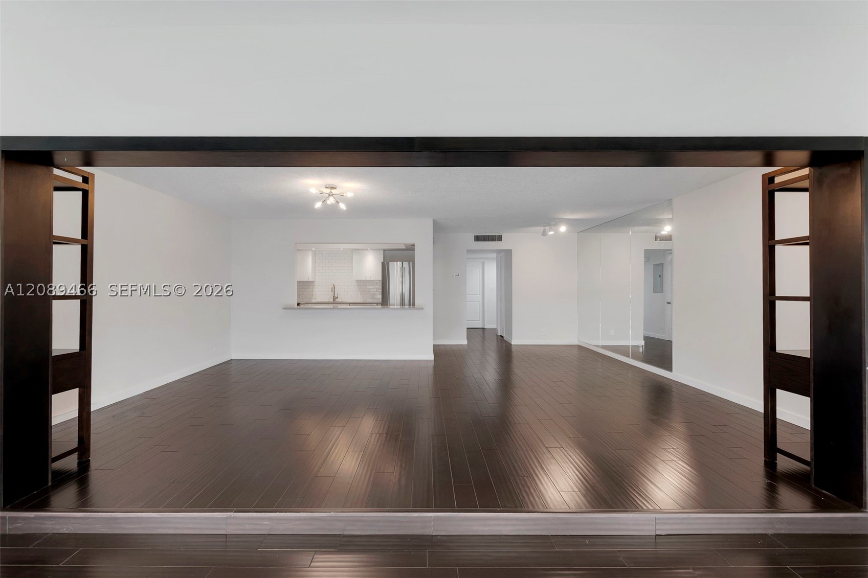 3050 NE 48th Street #208, Fort Lauderdale FL 33308