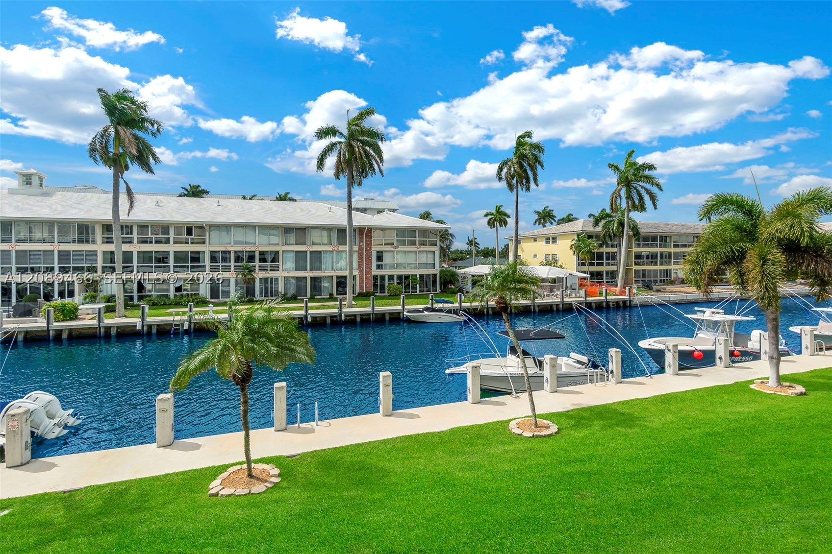 3050 NE 48th Street #208, Fort Lauderdale FL 33308