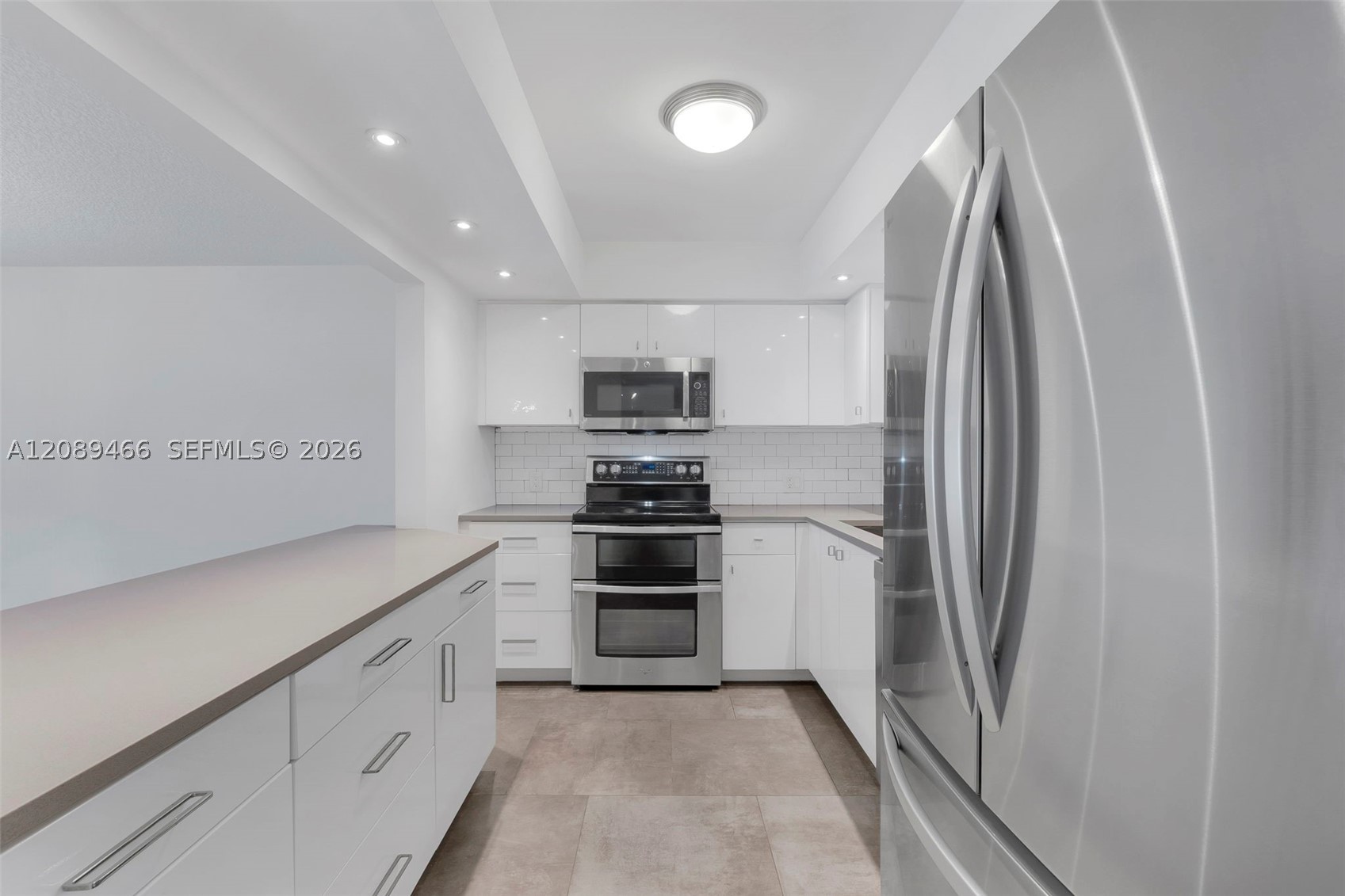 3050 NE 48th Street #208, Fort Lauderdale FL 33308